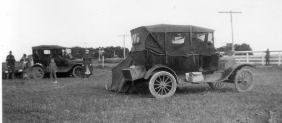1920-Heading West - Camped